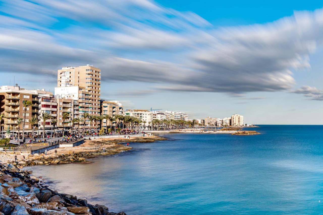 Studio Galera Torrevieja Luaran gambar