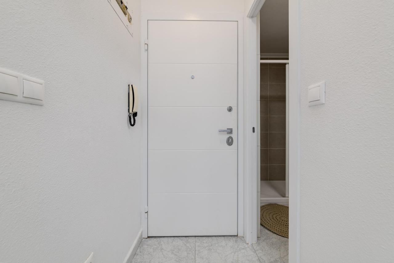 Studio Galera Torrevieja Luaran gambar